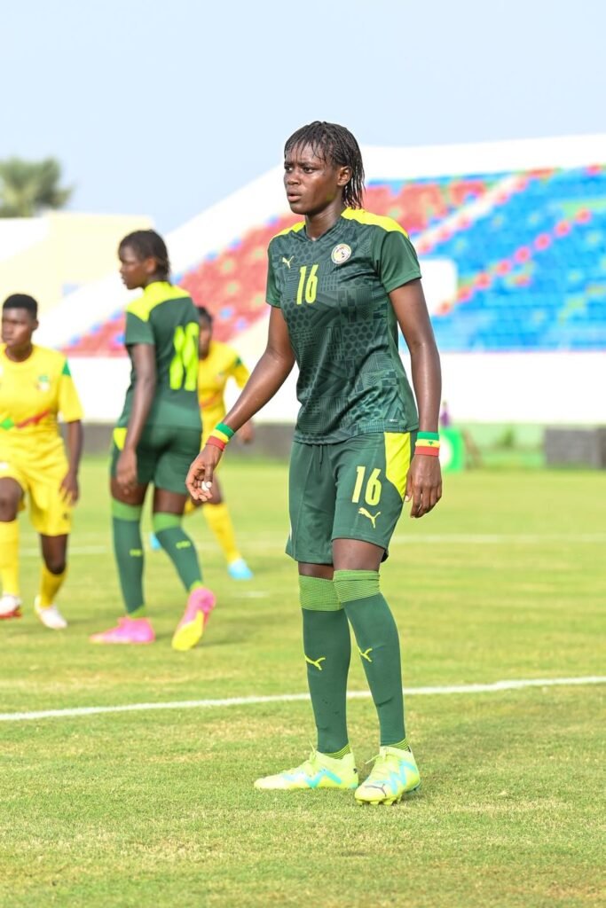 Adji Ndiaye, gardienne de l'équipe A et attaquante des U20