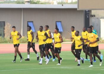 Début de regroupement : Premier entraînement léger pour les Lions à Diamniadio