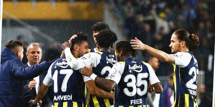 Süper Lig : Fenerbahçe corrige (4-1) Sivasspor et reprend son fauteuil de leader
