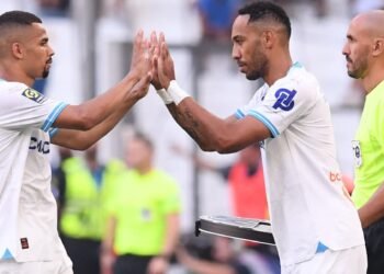 Iliman-Ndiaye-et-Pierre-Emerick-Aubameyang